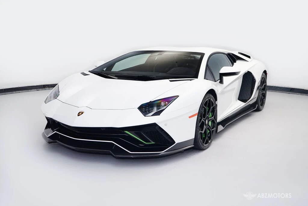 2022 Lamborghini Aventador LP780-4 Ultimae - Image 2 of 31