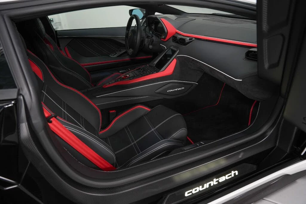 2022 Lamborghini Countach LPI 800-4 - Image 2 of 31