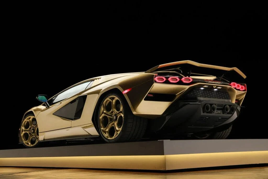 2022 Lamborghini Countach LPI 800-4 - Image 14 of 27