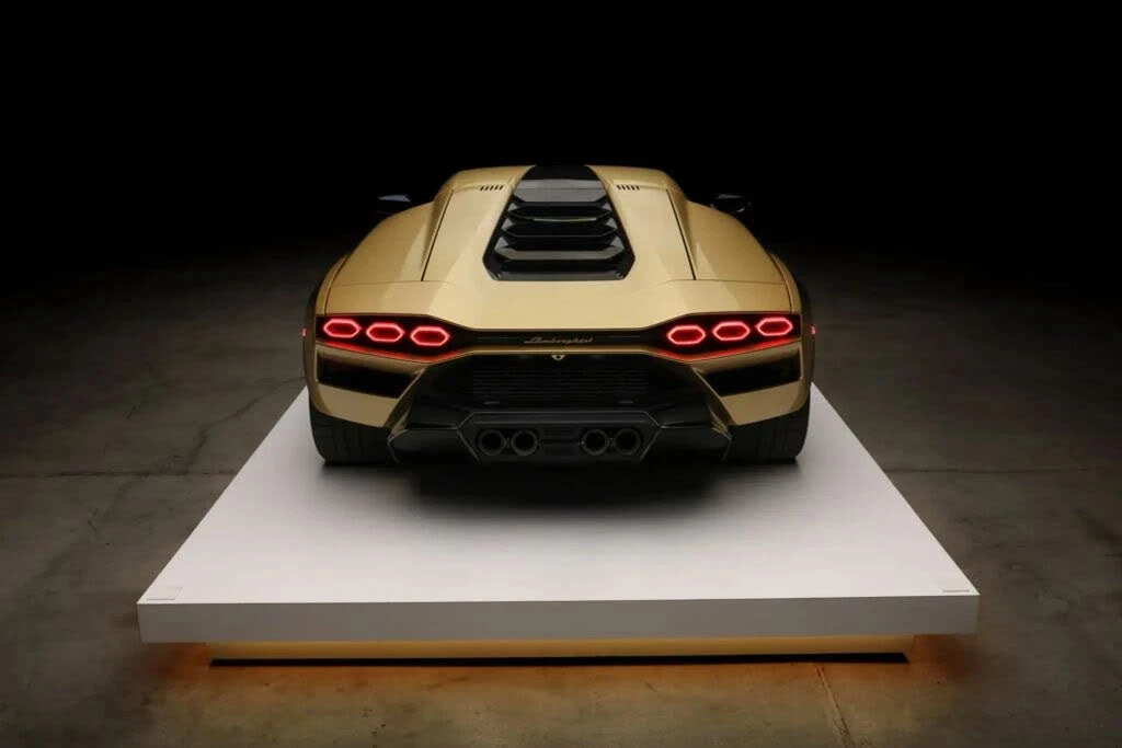 2022 Lamborghini Countach LPI 800-4 - Image 13 of 27
