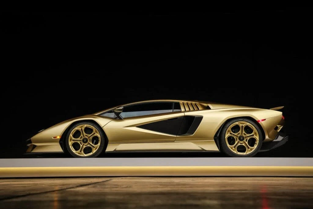 2022 Lamborghini Countach LPI 800-4 - Image 16 of 27