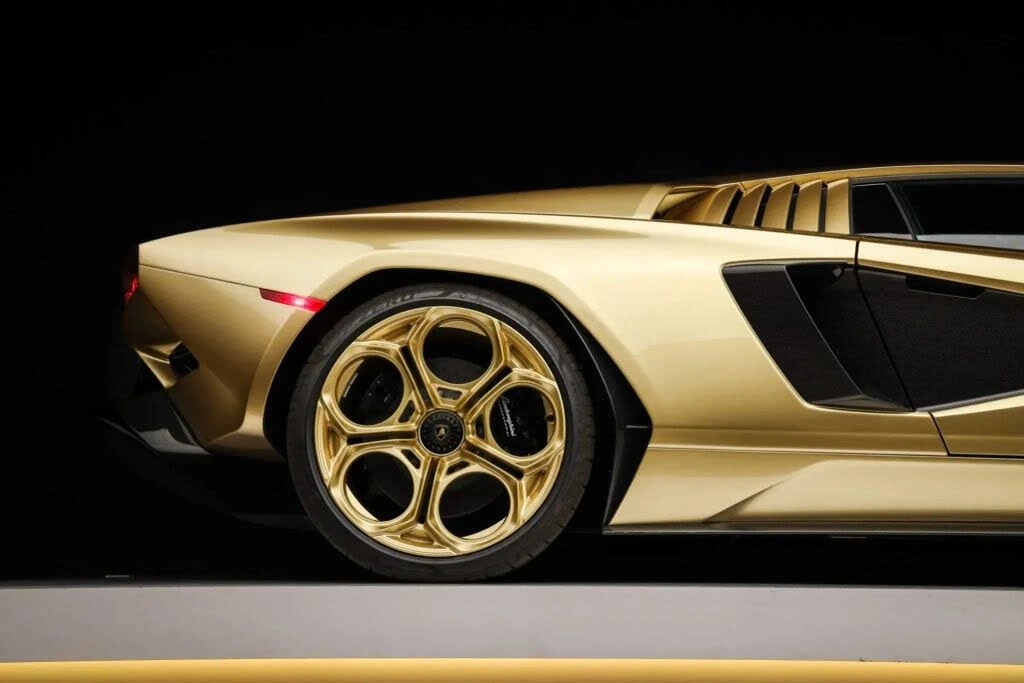 2022 Lamborghini Countach LPI 800-4 - Image 17 of 27