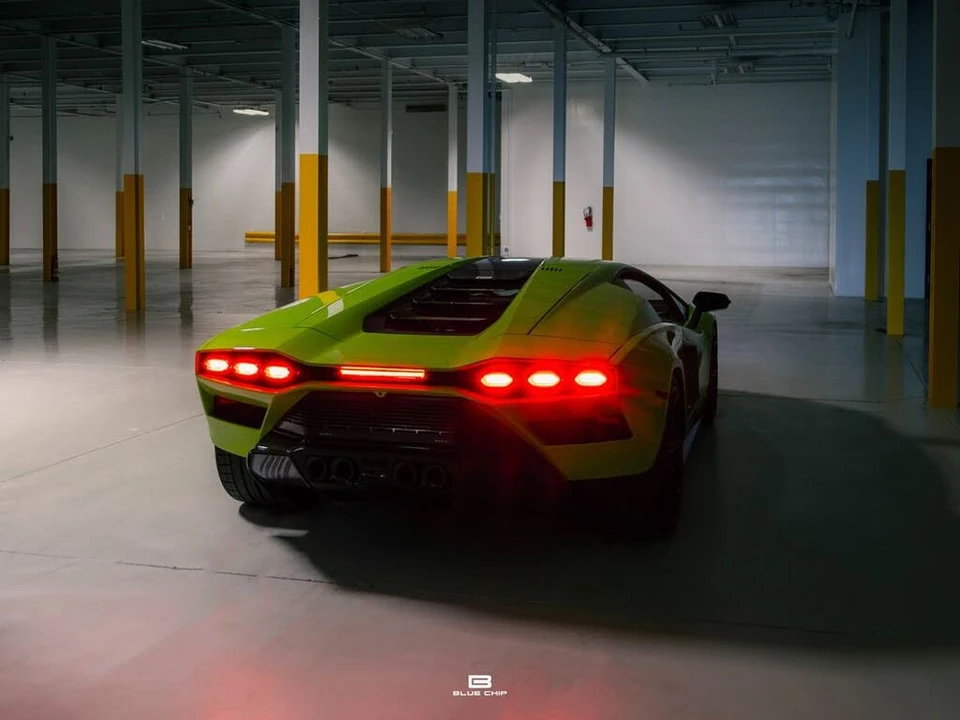 2022 Lamborghini Countach LPI 800-4 - Image 4 of 9