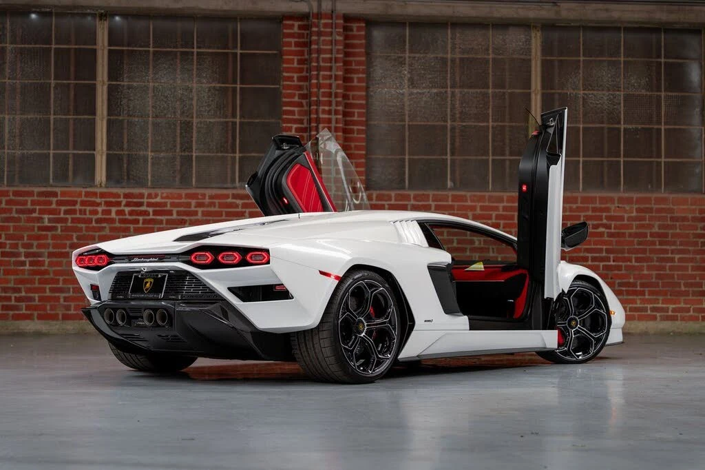 2022 Lamborghini Countach LPI 800-4 - Image 3 of 31