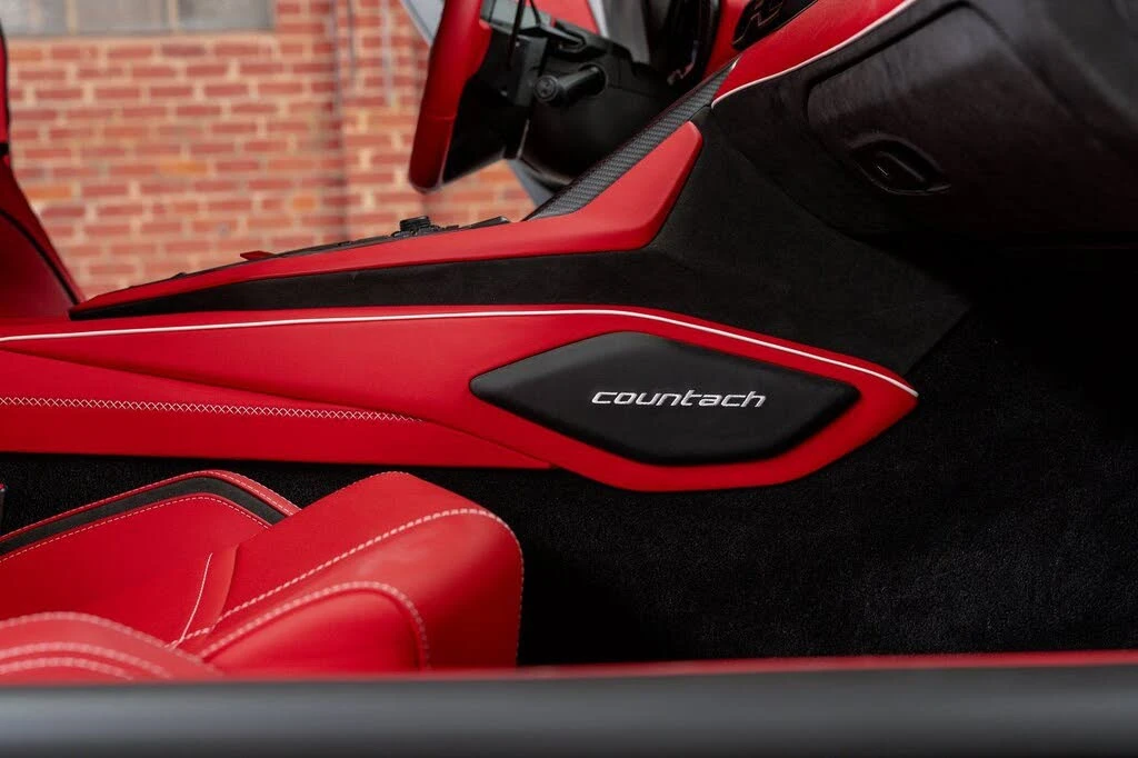 2022 Lamborghini Countach LPI 800-4 - Image 28 of 31