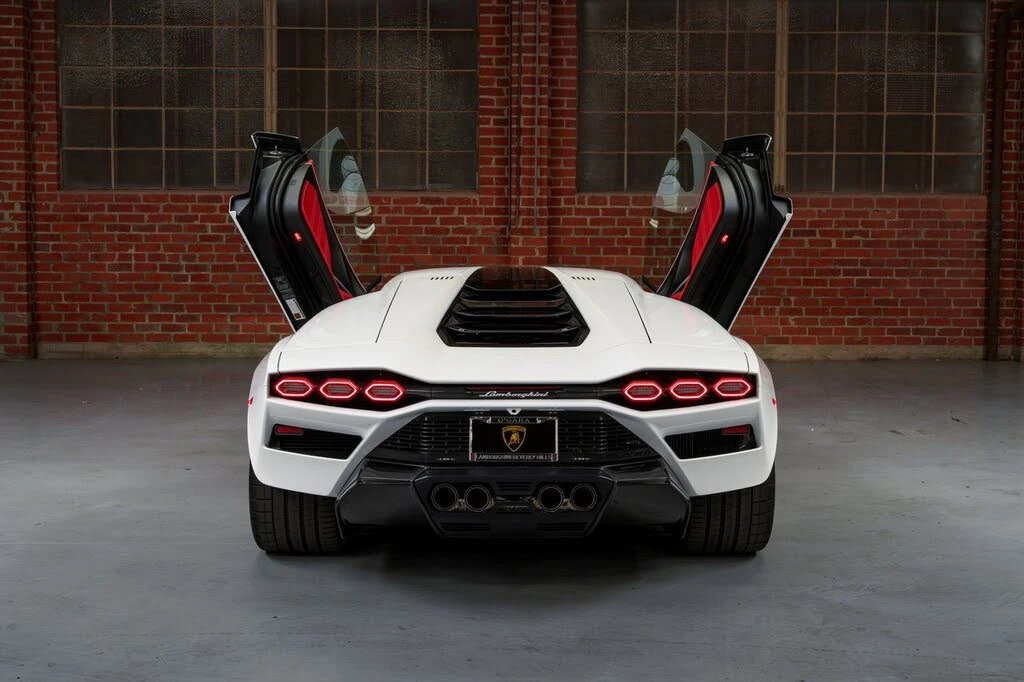 2022 Lamborghini Countach LPI 800-4 - Image 4 of 31