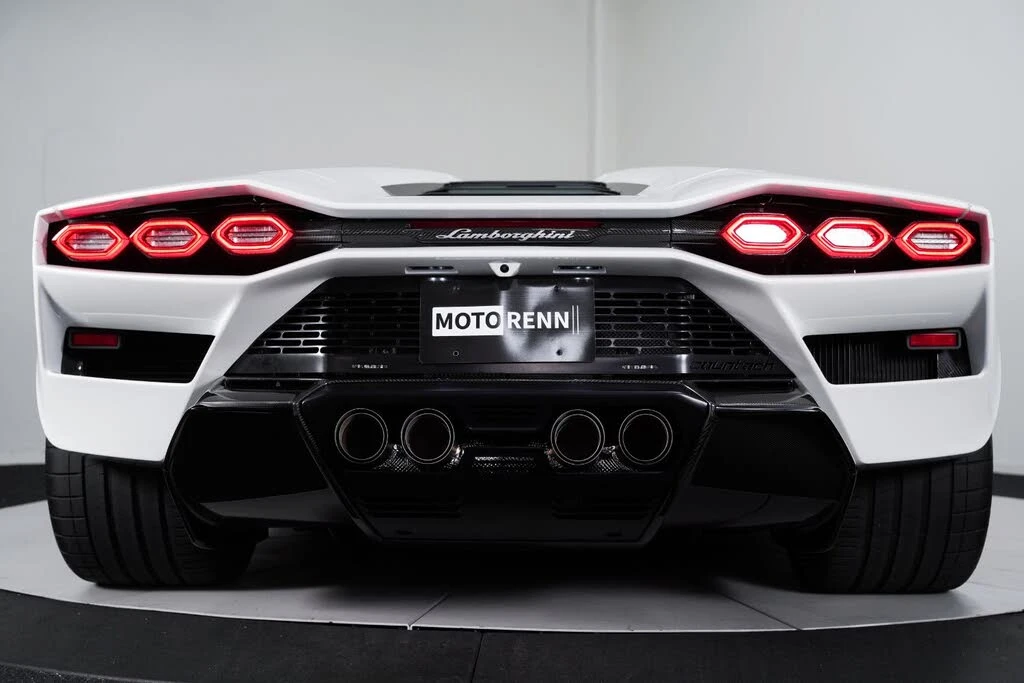 2022 Lamborghini Countach LPI 800-4 - Image 28 of 31