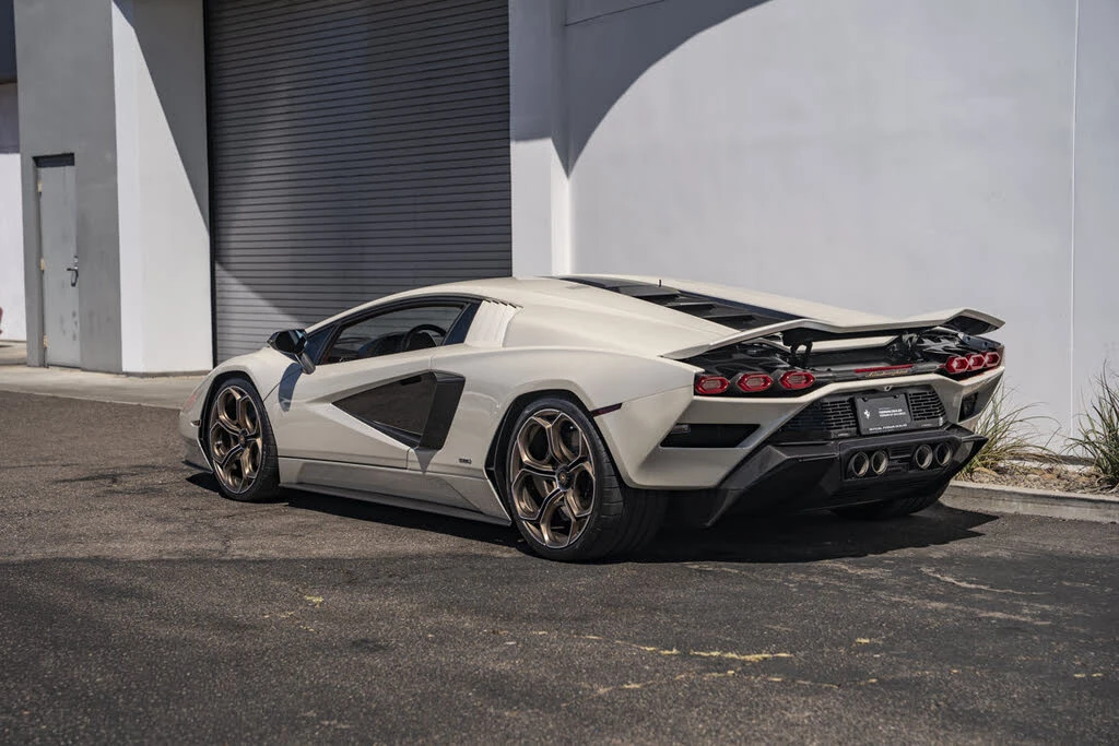 2022 Lamborghini Countach LPI 800-4 - Image 18 of 31