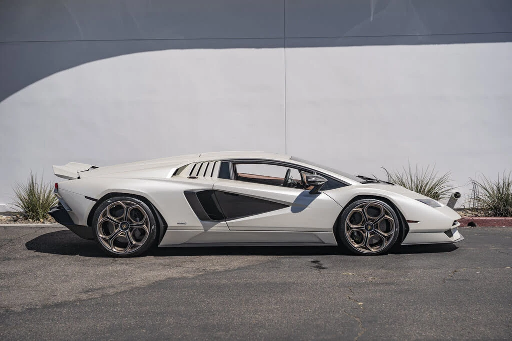 2022 Lamborghini Countach LPI 800-4 - Image 20 of 31
