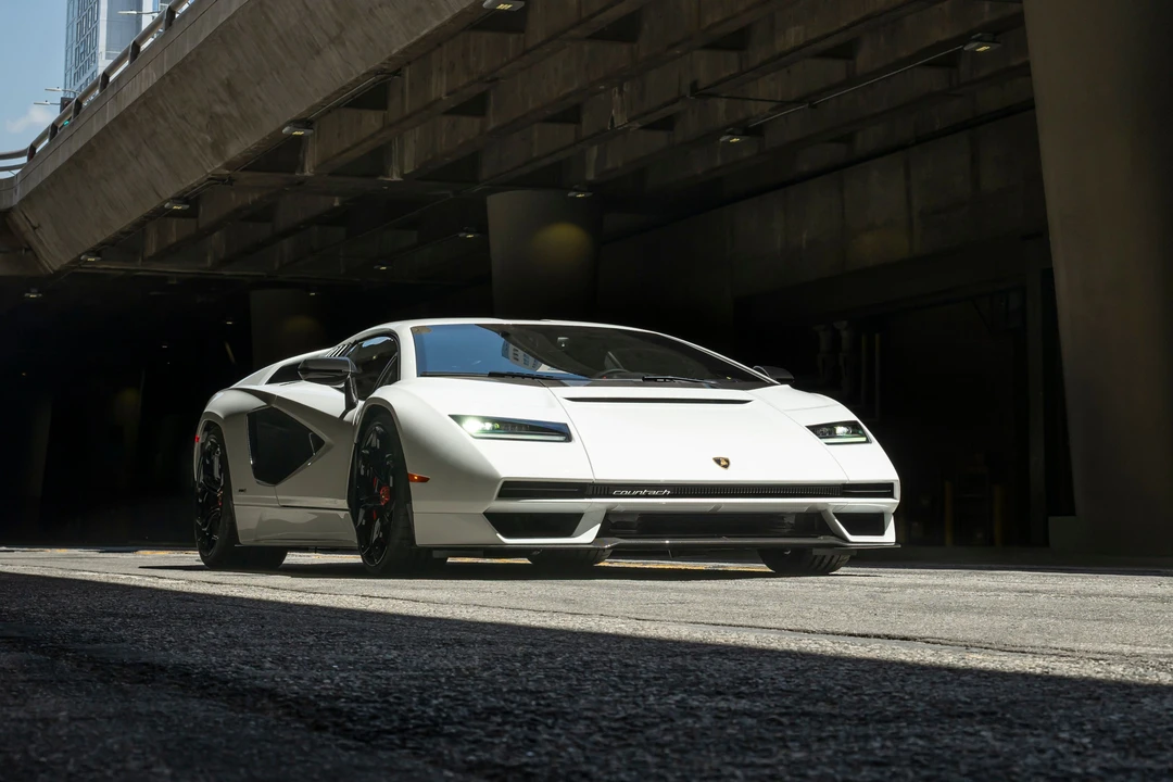 2022 Lamborghini Countach LPI 800-4 - Image 2 of 31