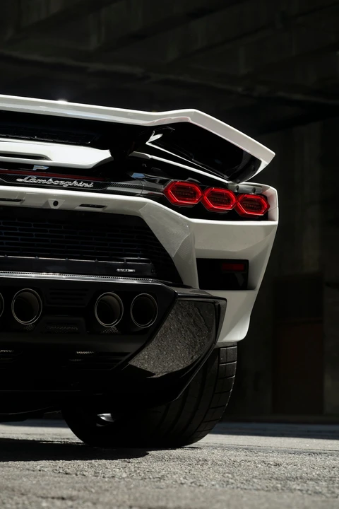 2022 Lamborghini Countach LPI 800-4 - Image 21 of 31
