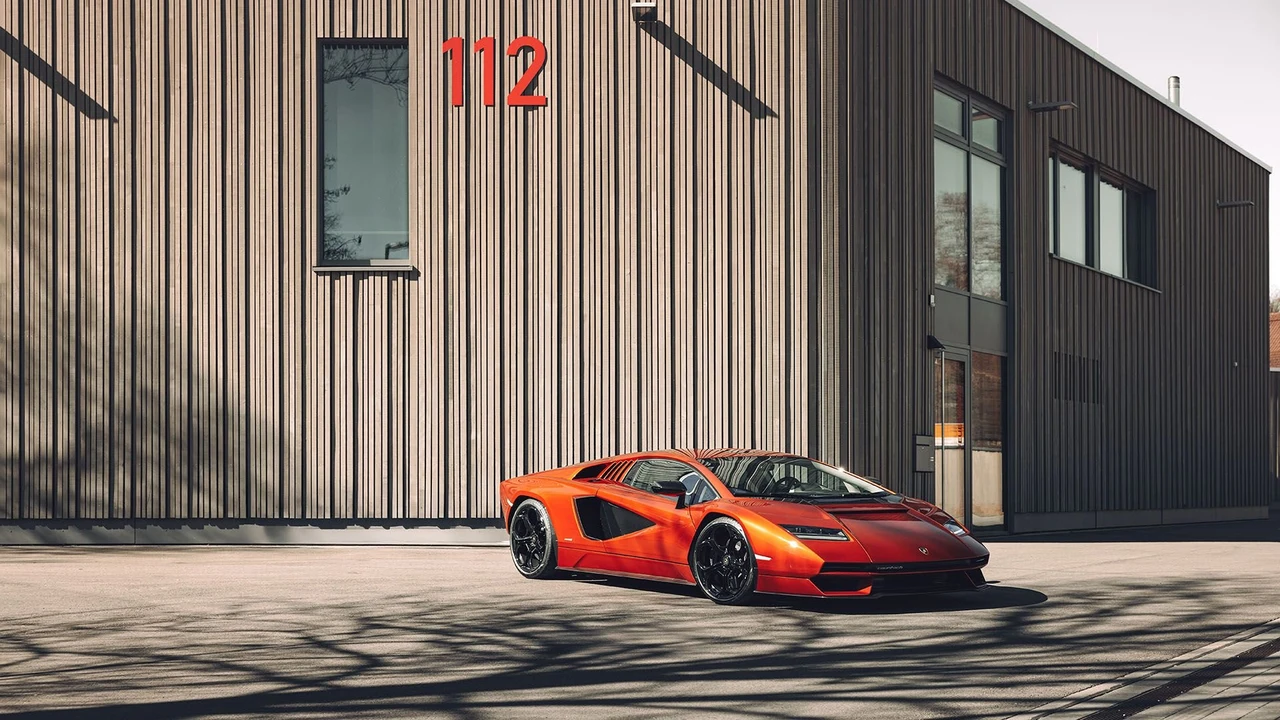 2022 Lamborghini Countach LPI 800-4 - Image 20 of 31