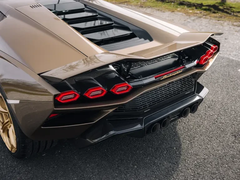 2022 Lamborghini Countach LPI 800-4 - Image 30 of 31