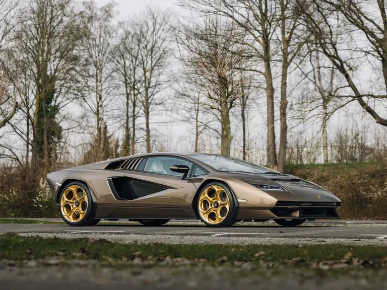 2022 Lamborghini Countach LPI 800-4 - Image 2 of 31