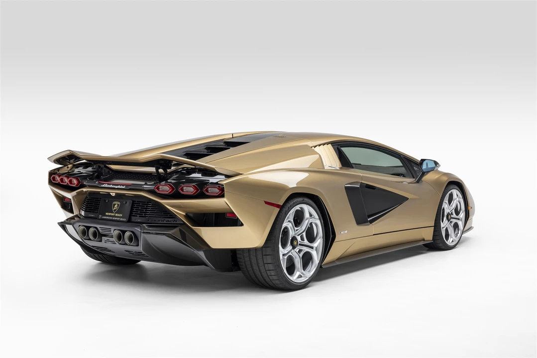 2022 Lamborghini Countach LPI 800-4 - Image 15 of 31