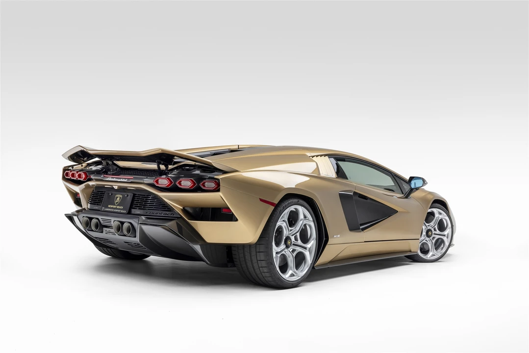 2022 Lamborghini Countach LPI 800-4 - Image 16 of 31