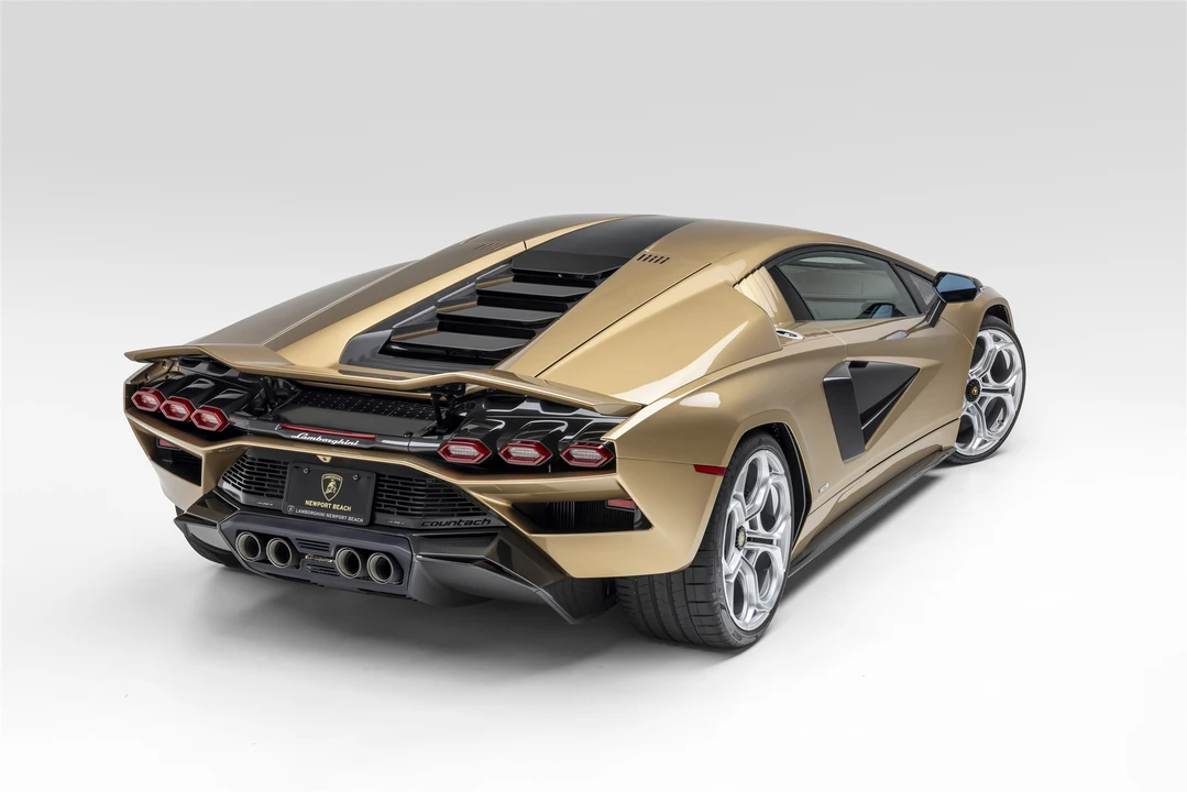 2022 Lamborghini Countach LPI 800-4 - Image 8 of 31