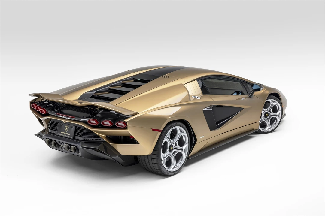 2022 Lamborghini Countach LPI 800-4 - Image 9 of 31