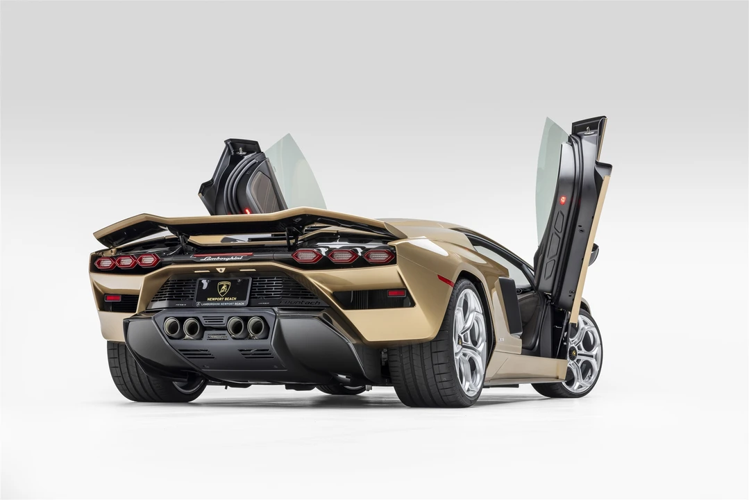 2022 Lamborghini Countach LPI 800-4 - Image 27 of 31