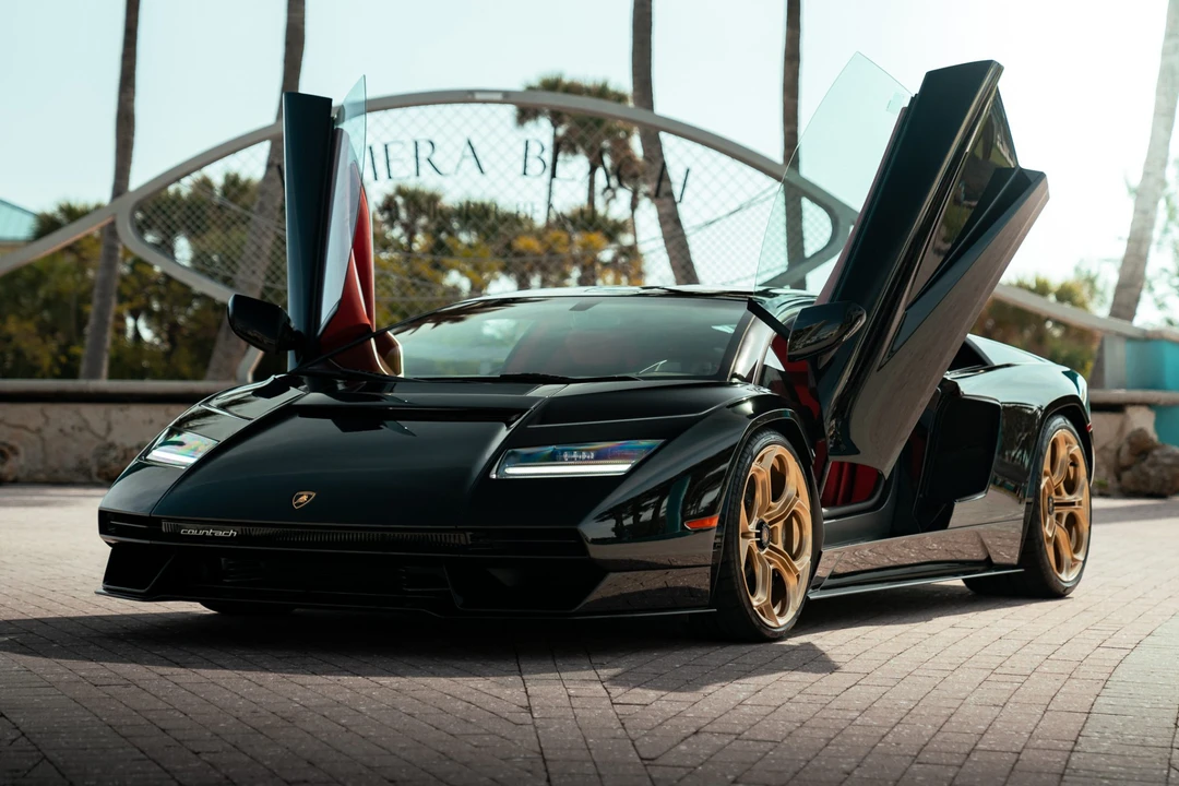 2022 Lamborghini Countach LPI 800-4 - Image 15 of 31