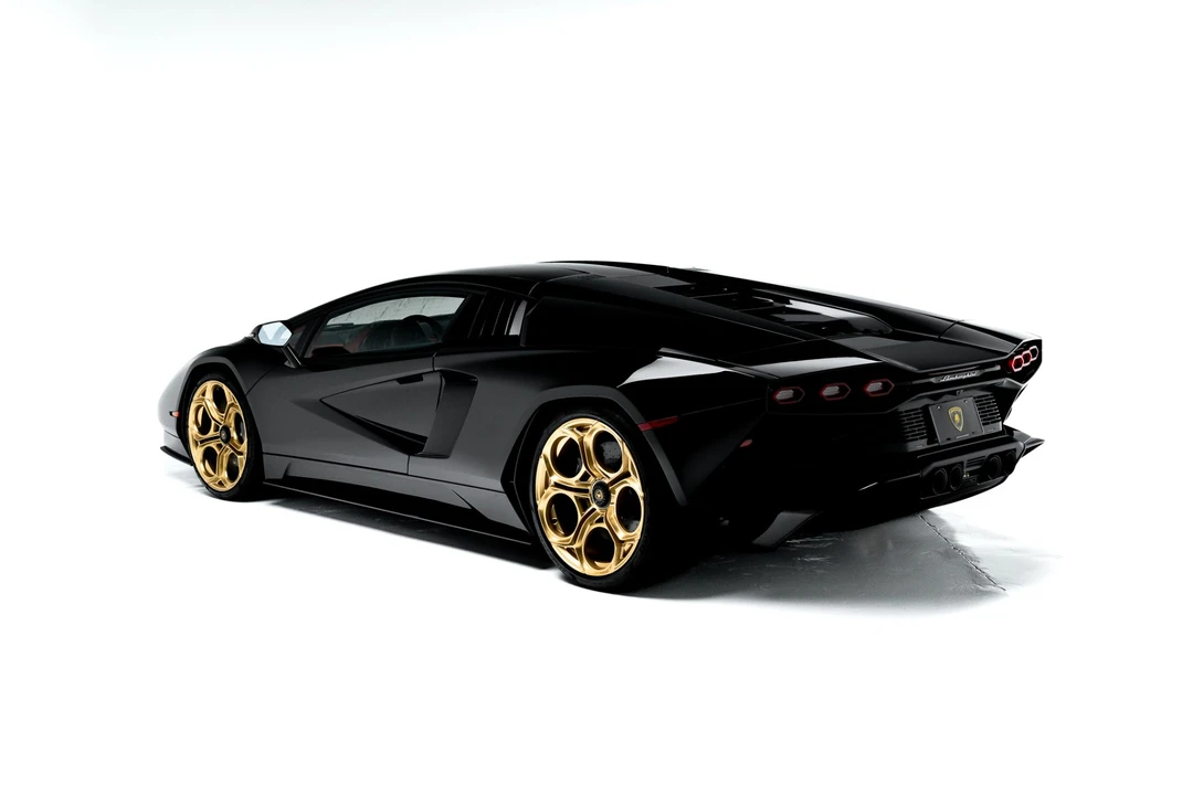 2022 Lamborghini Countach LPI 800-4 - Image 31 of 31