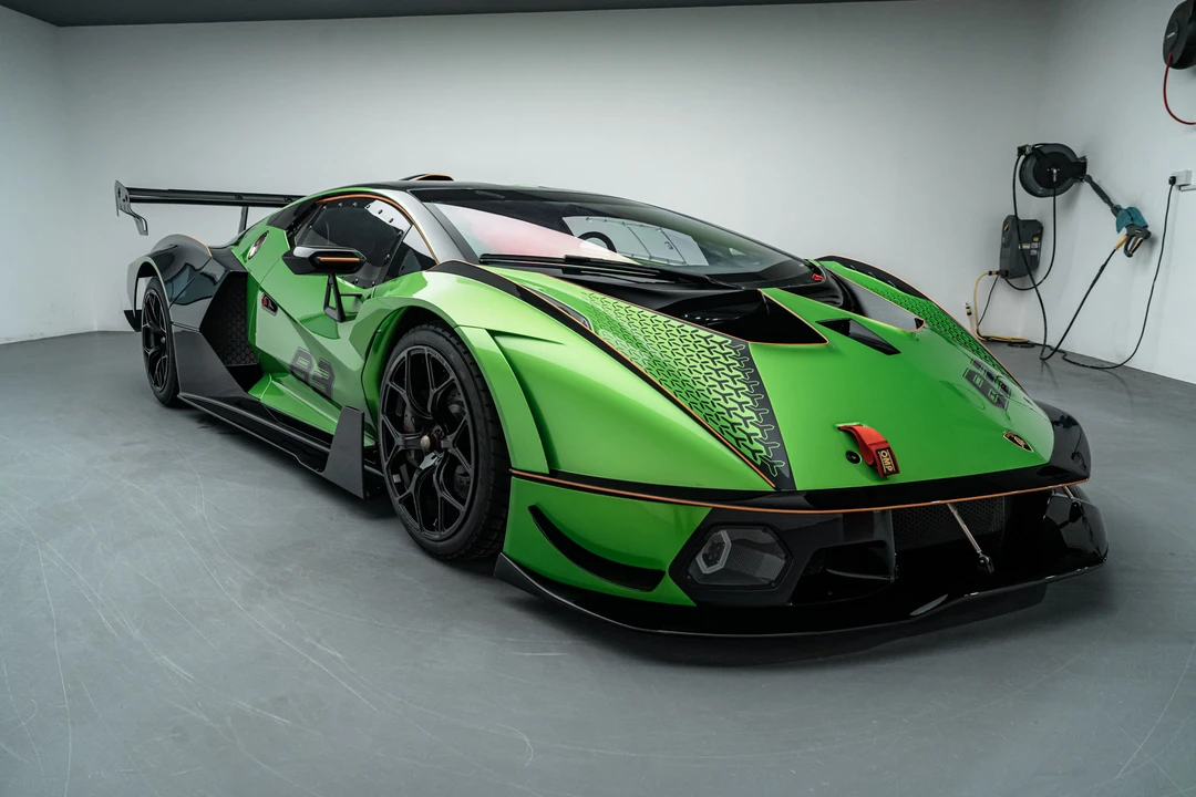 2022 Lamborghini - Image 3 of 31