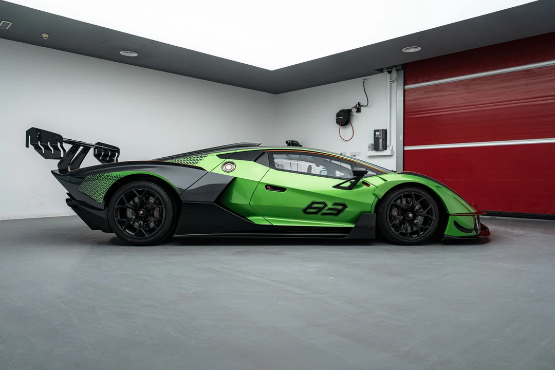 2022 Lamborghini - Image 4 of 31