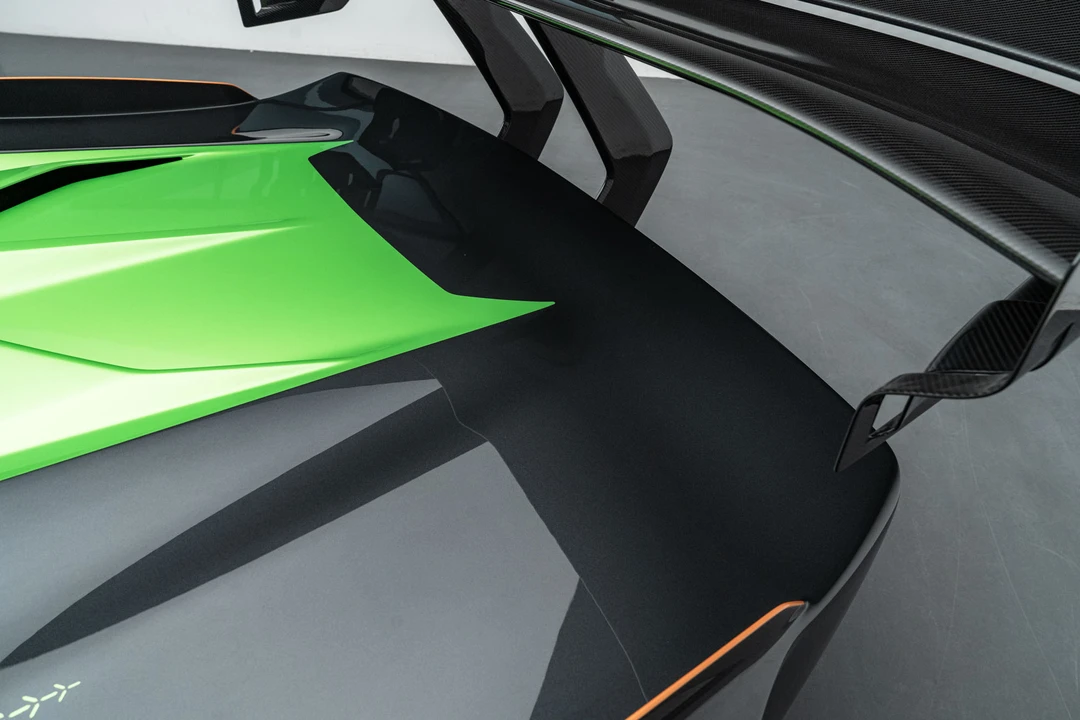 2022 Lamborghini - Image 12 of 31