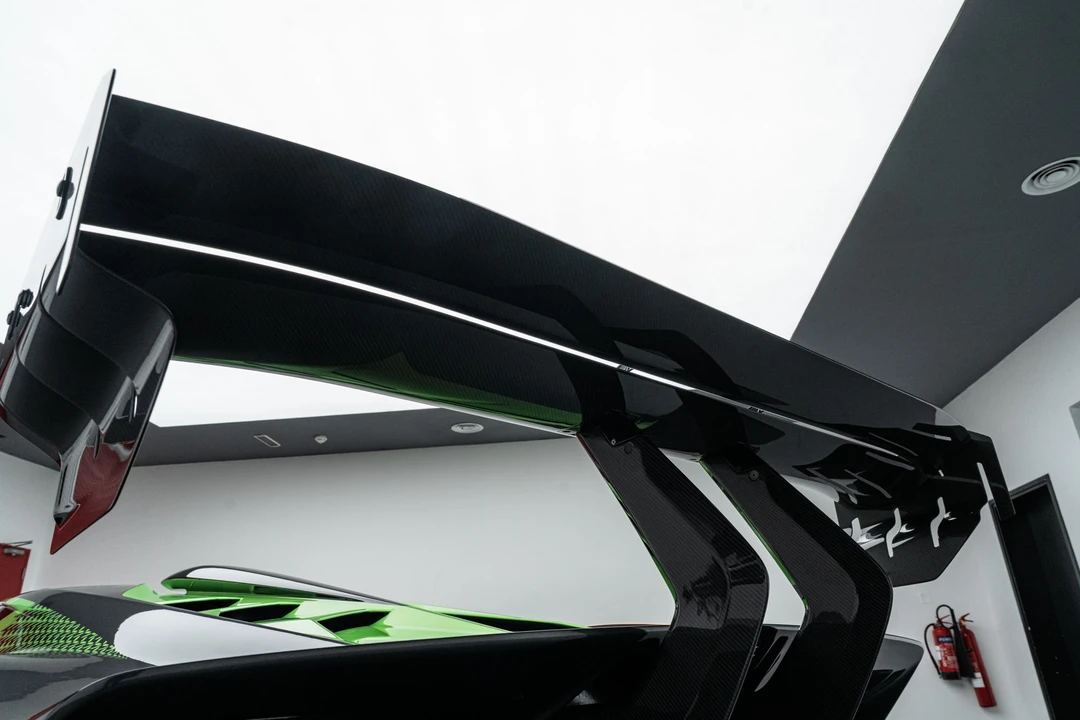 2022 Lamborghini - Image 22 of 31
