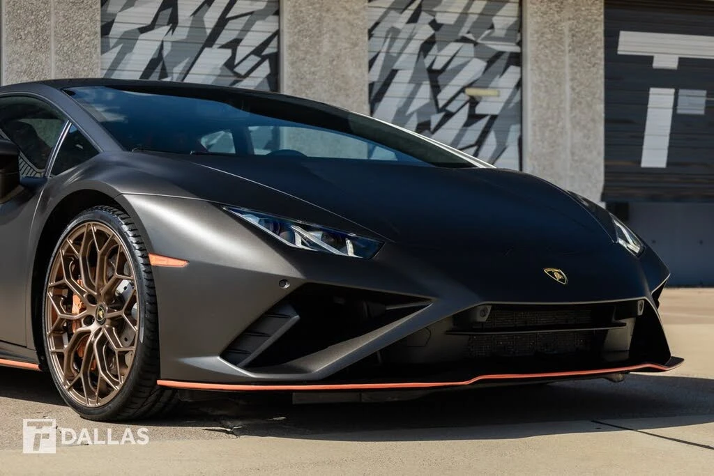 2022 Lamborghini Huracan - Image 2 of 31