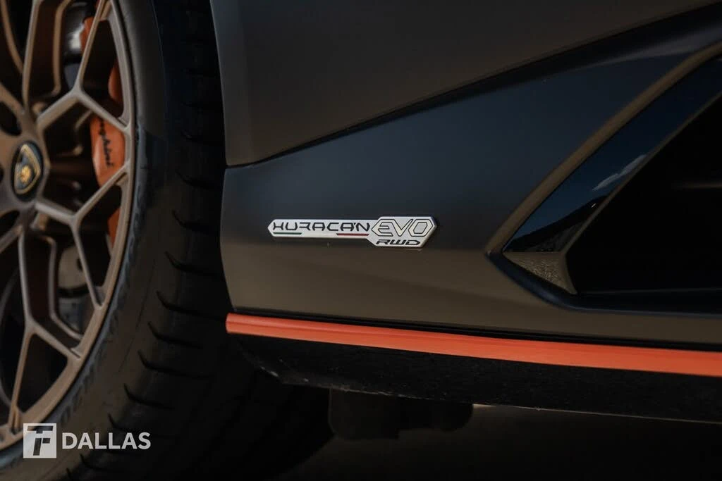 2022 Lamborghini Huracan - Image 19 of 31
