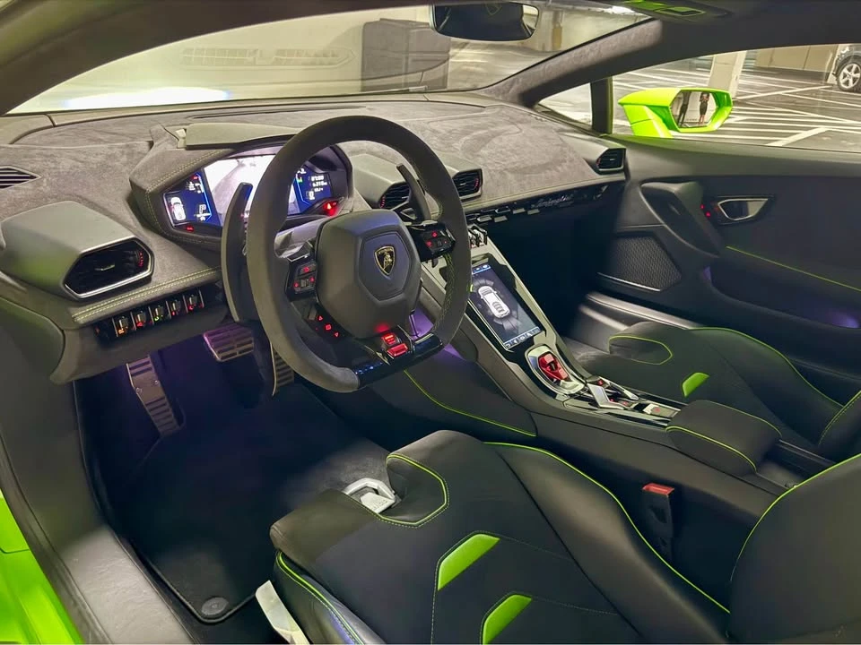 2022 Lamborghini Huracan - Image 11 of 20
