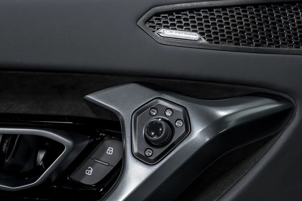 2022 Lamborghini Huracan LP640-4 EVO - Image 10 of 31