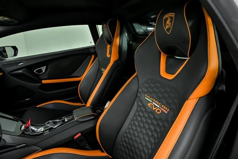 2022 Lamborghini - Image 23 of 31