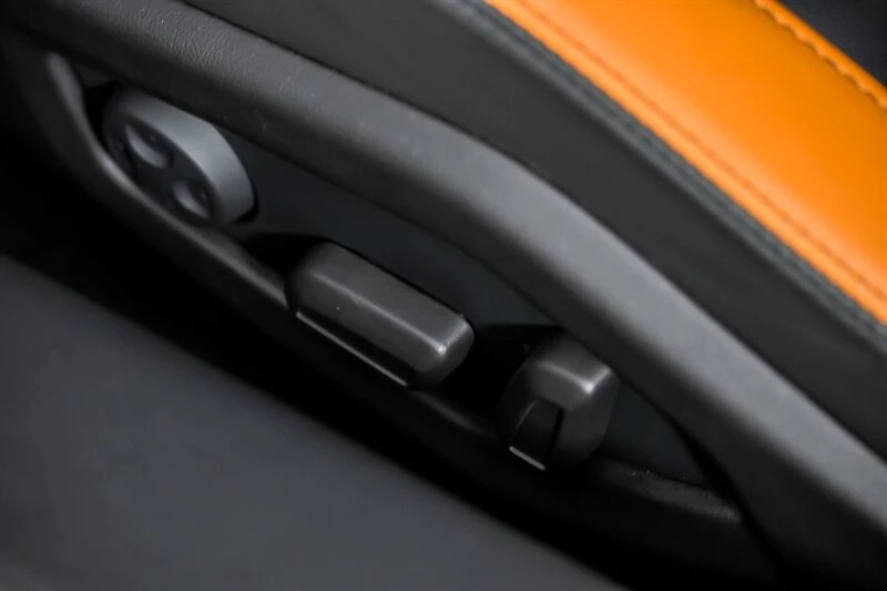 2022 Lamborghini - Image 26 of 31