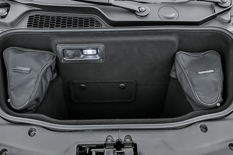 2022 Lamborghini - Image 18 of 31