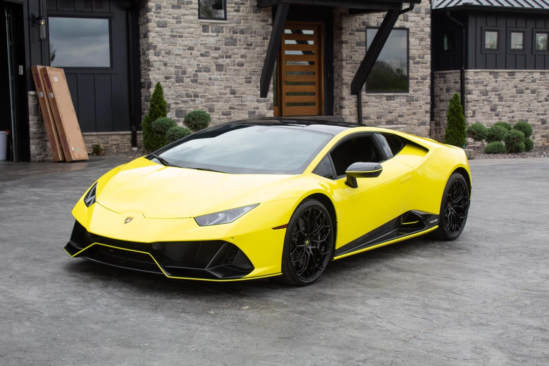 2022 Lamborghini Huracan LP640-4 EVO - Image 12 of 31