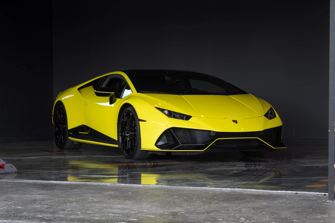2022 Lamborghini Huracan LP640-4 EVO - Image 27 of 31