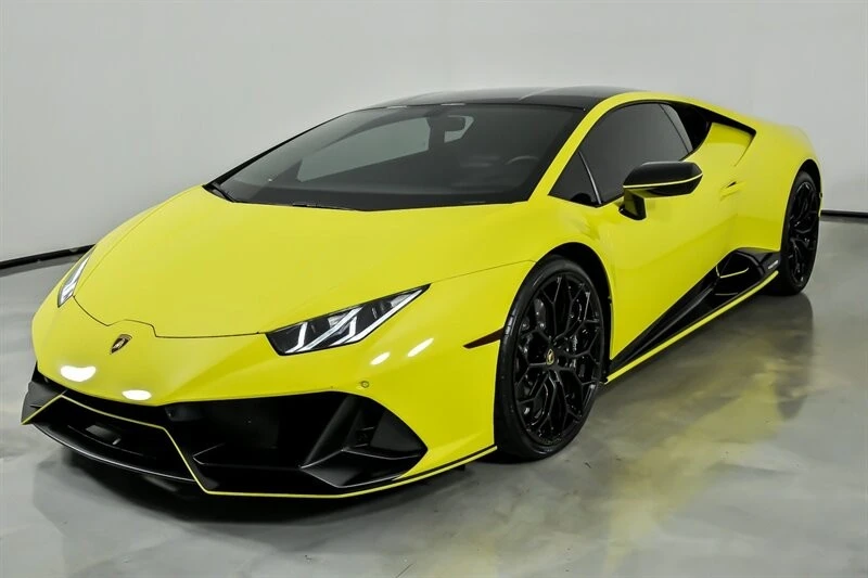 2022 Lamborghini - Image 5 of 31