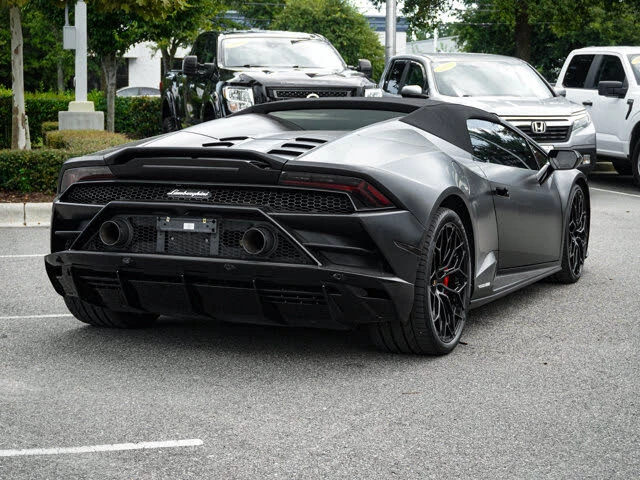 2022 Lamborghini Huracan LP640-4 EVO - Image 10 of 31