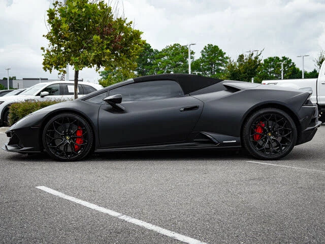 2022 Lamborghini Huracan LP640-4 EVO - Image 7 of 31