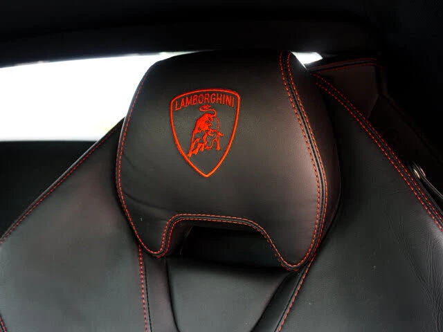 2022 Lamborghini Huracan LP640-4 EVO - Image 30 of 31