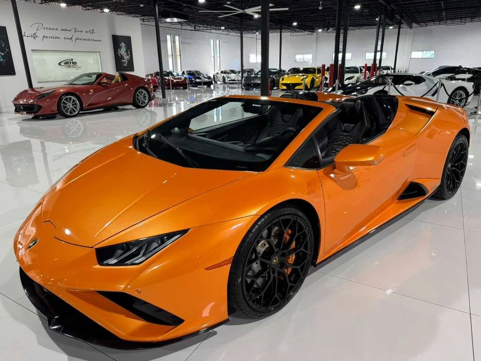 2022 Lamborghini Huracan LP610-2 EVO - Image 3 of 12