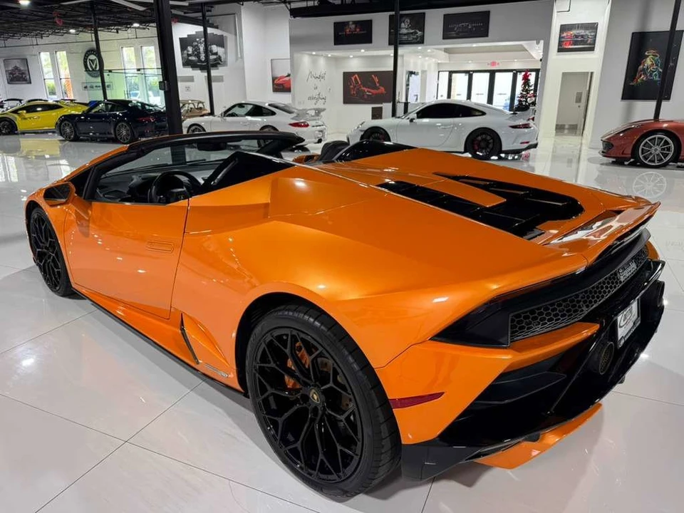 2022 Lamborghini Huracan LP610-2 EVO - Image 5 of 12