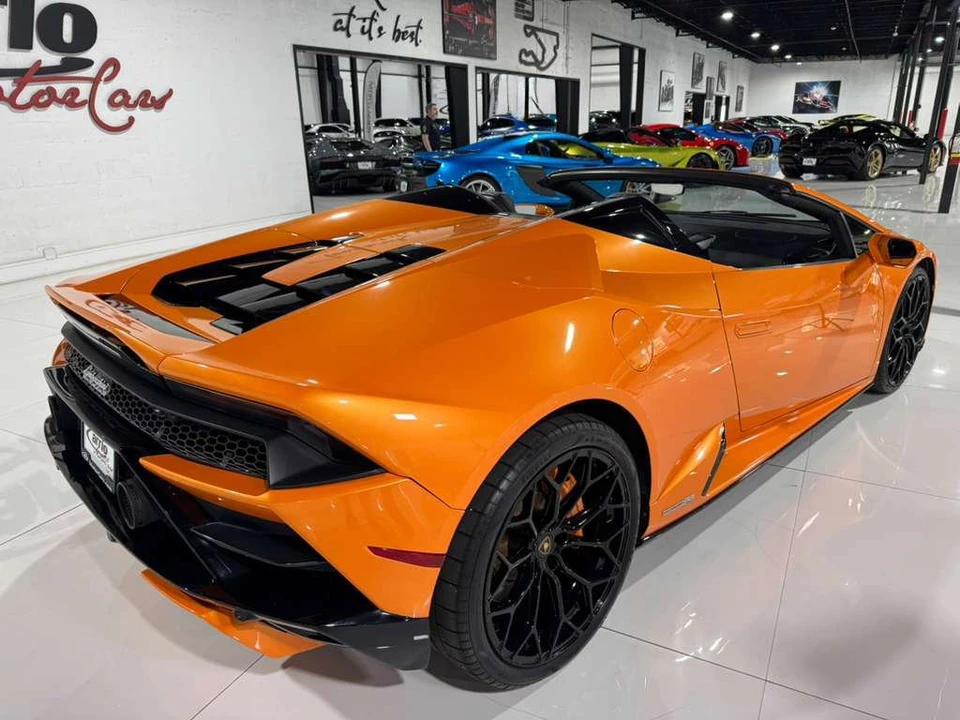 2022 Lamborghini Huracan LP610-2 EVO - Image 7 of 12