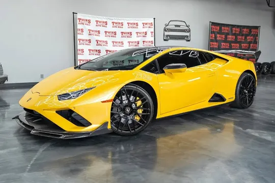 2022 Lamborghini Huracan EVO V10 RWD