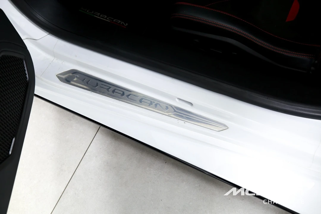 2022 Lamborghini Huracan - Image 16 of 29