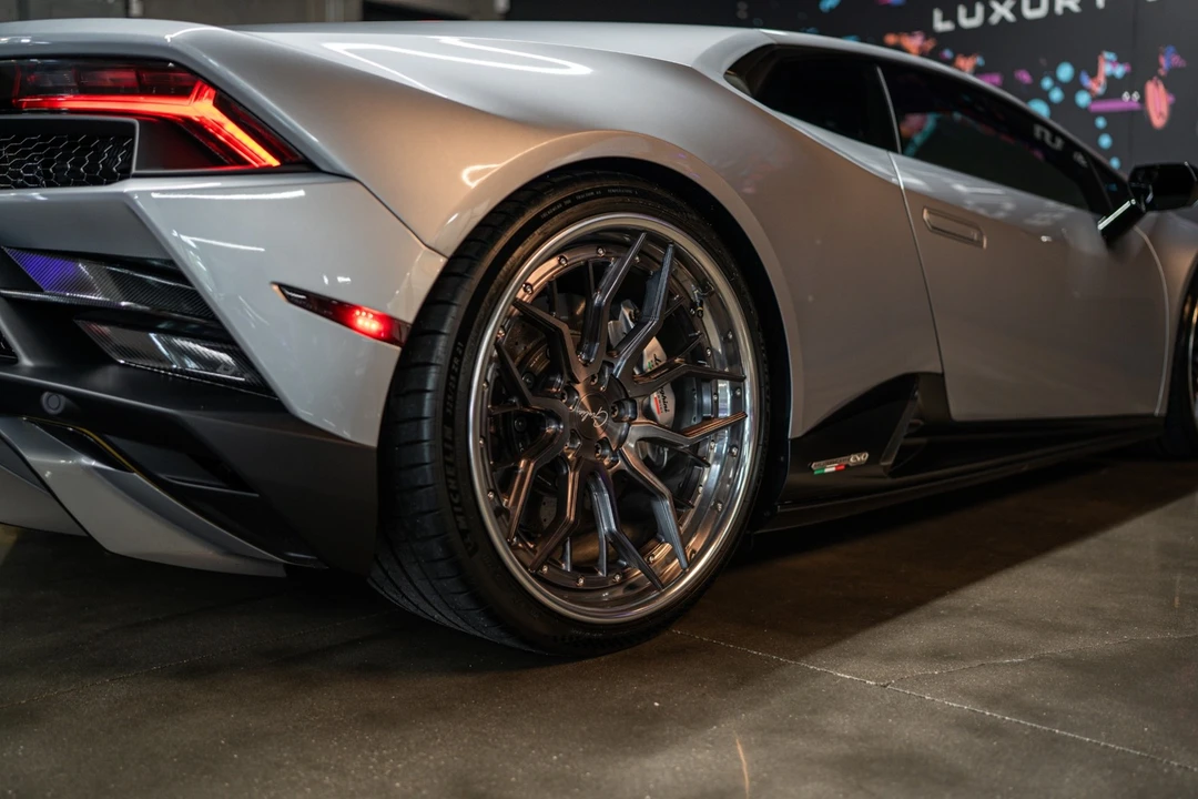 2022 Lamborghini Huracan LP640-4 EVO - Image 13 of 21