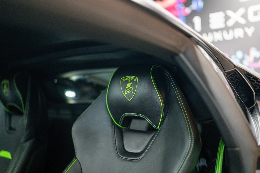 2022 Lamborghini Huracan LP640-4 EVO - Image 18 of 21