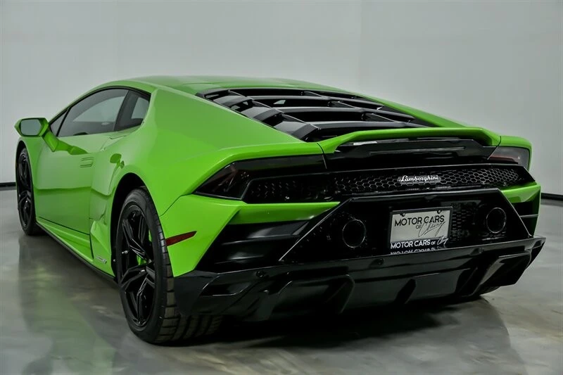 2022 Lamborghini - Image 10 of 31